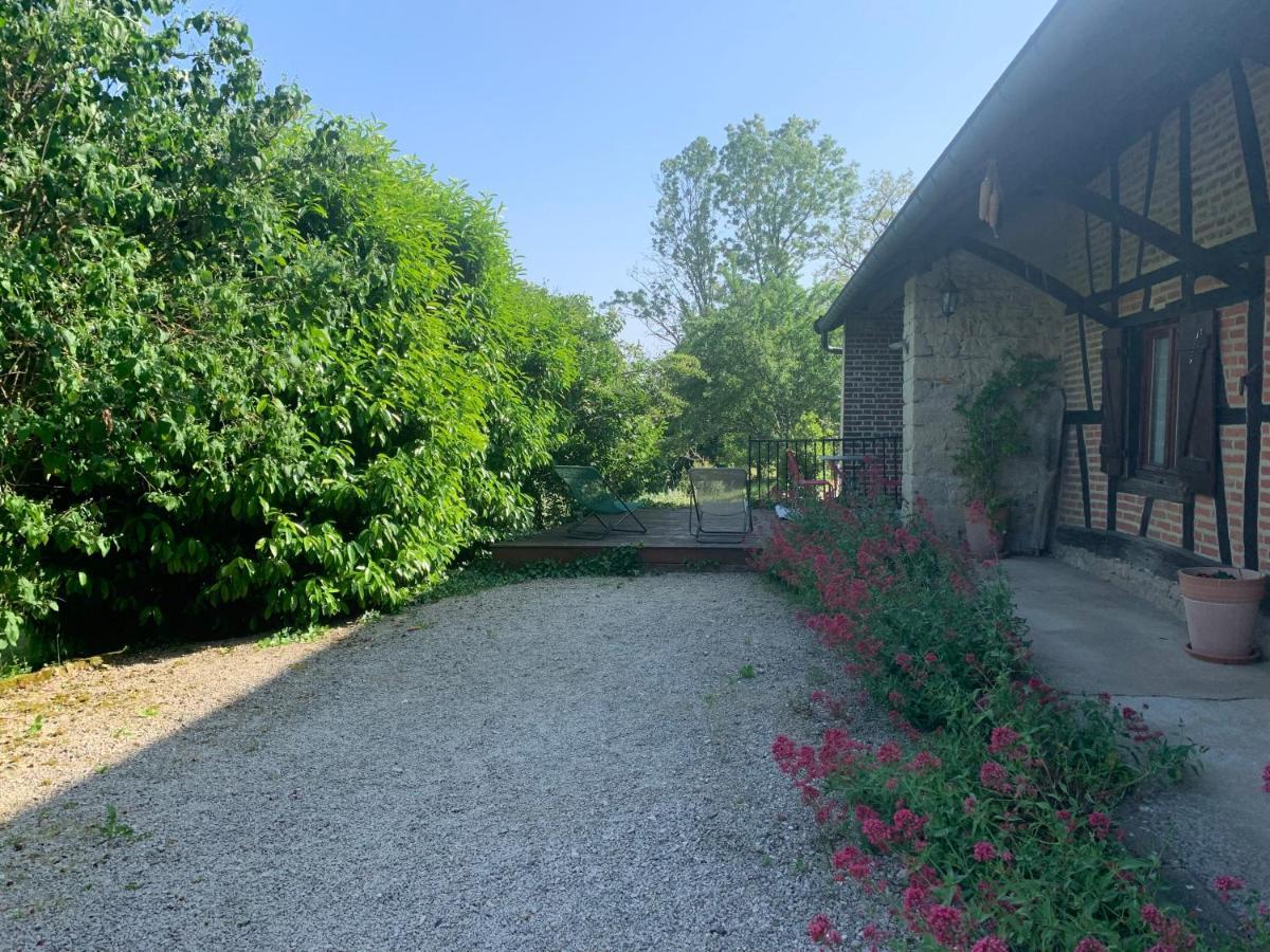Bed and Breakfast La Ferme D'Aristide Saillenard Екстер'єр фото